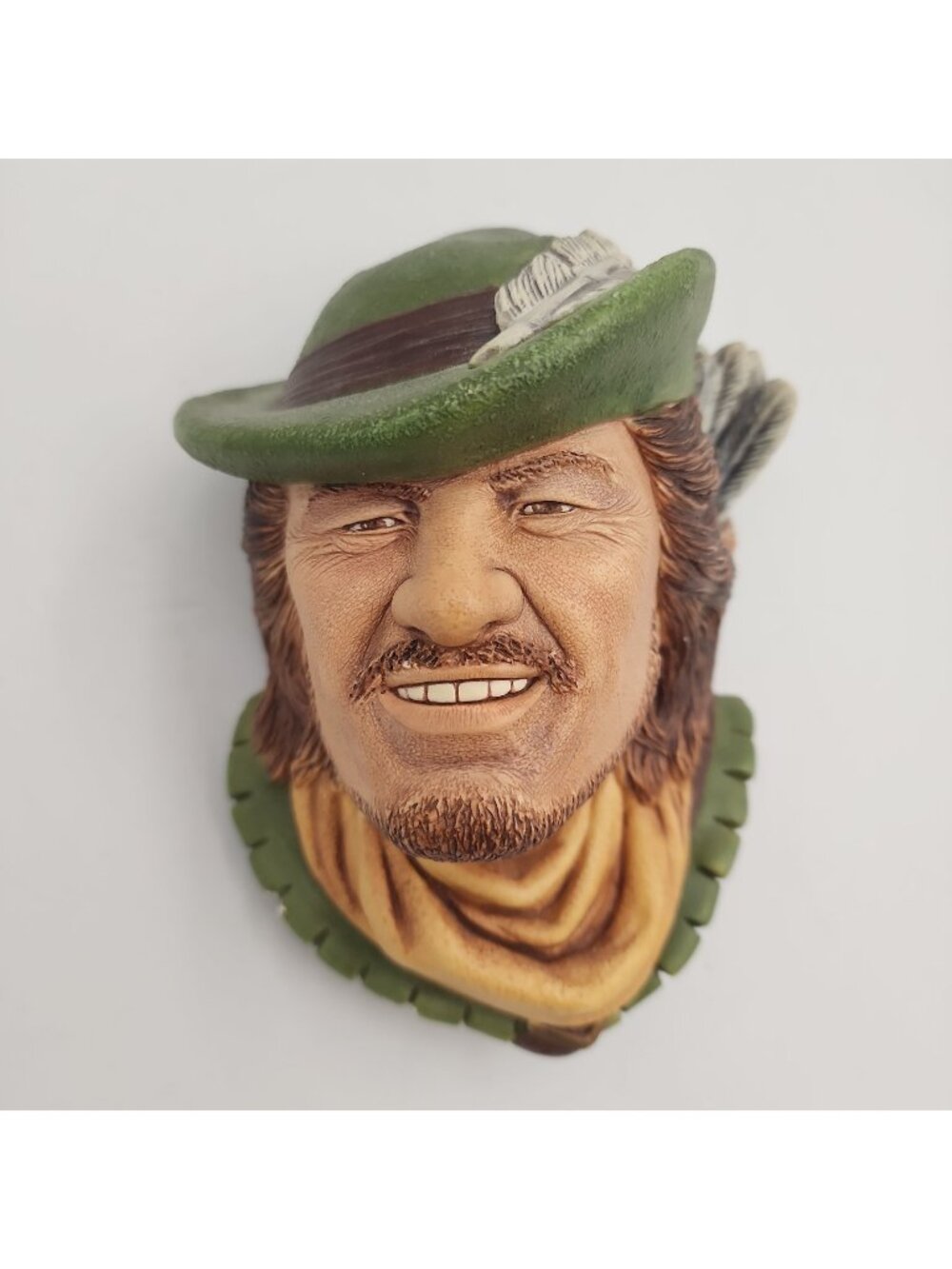Vintage Bossons "Robinhood" Bust Chalkware Wall Hanging Made in England 1985